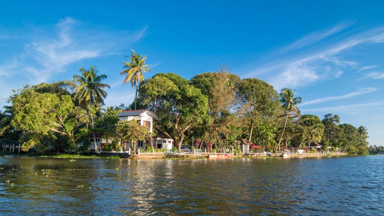 Warmth Lake Haven Alappuzha Exterior photo