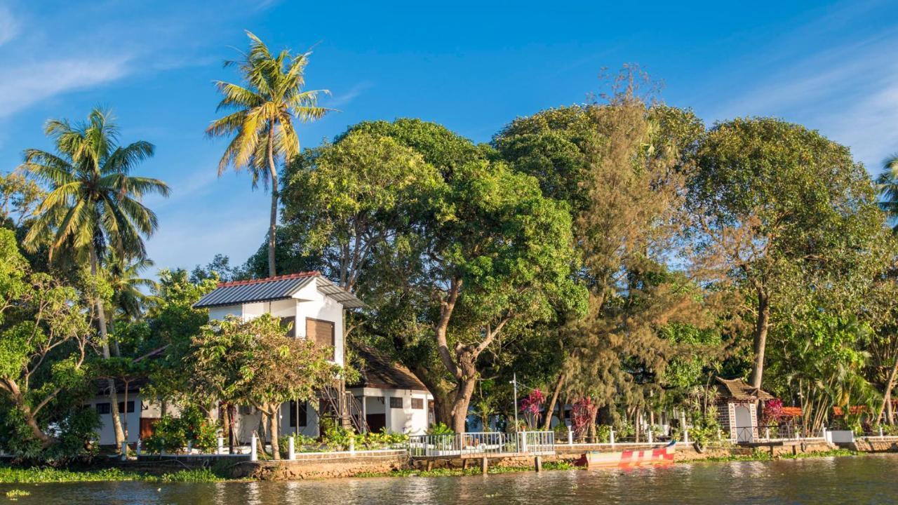 Warmth Lake Haven Alappuzha Exterior photo